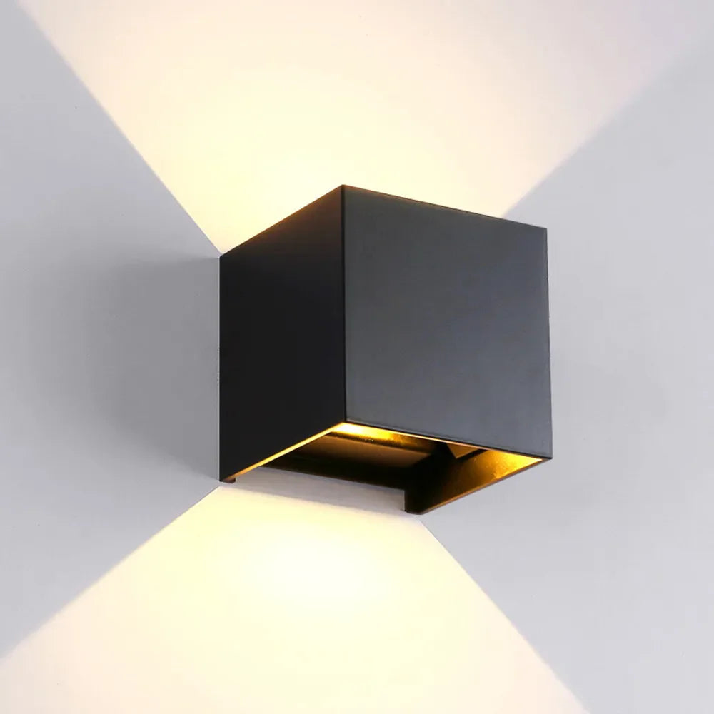 HaloEdge Wall Light