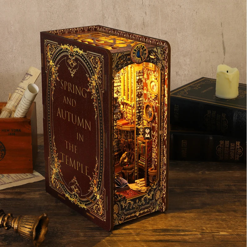 Luminis Archive™ – Enchanted Bookshelf Lamp