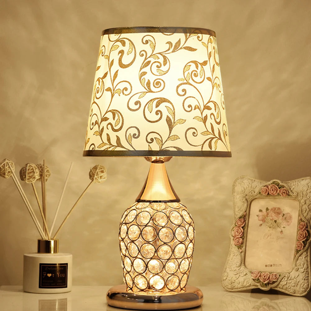 Lumière Rose Crystal Lamp