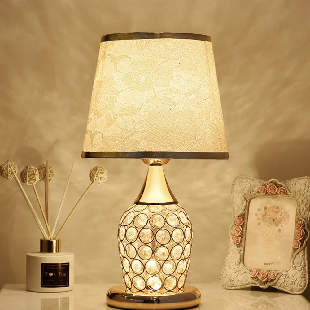 Lumière Rose Crystal Lamp
